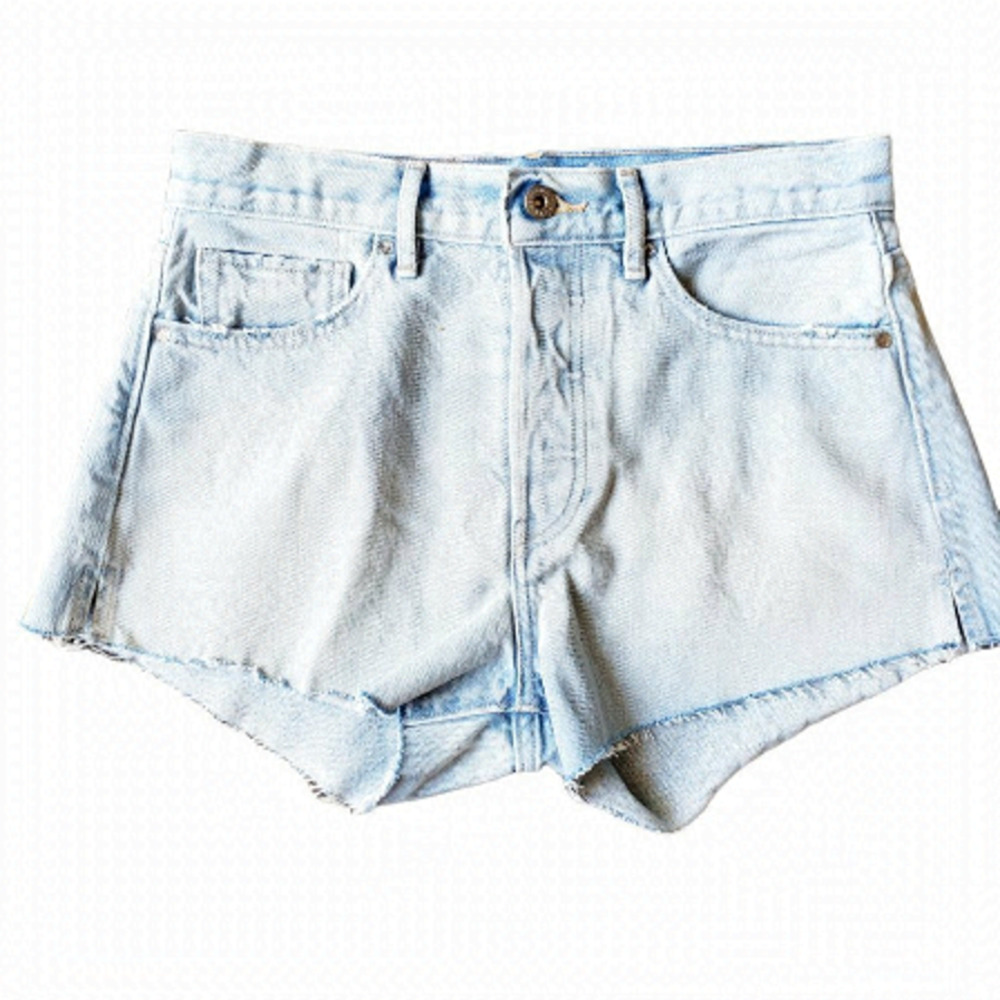 levi's Strauss casual Cheeky High Short. Size 27